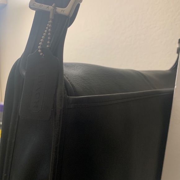 Vintage COACH Black Leather Messenger Bag - Picture 2 of 15